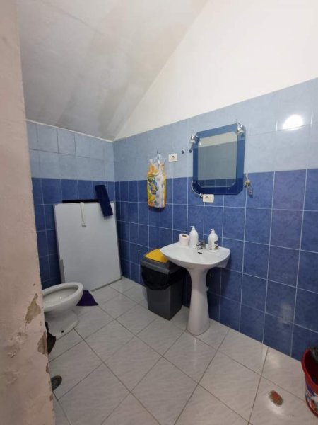 Tirane, shitet ambjent biznesi Kati 1, 140 m² 350.000 Euro (nikolla jorga)