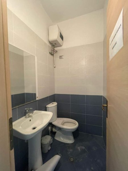Tirane, shes dyqan Kati 1, 63 m² 94.950 Euro (Rruga e Dibres) Kompleksi Orion