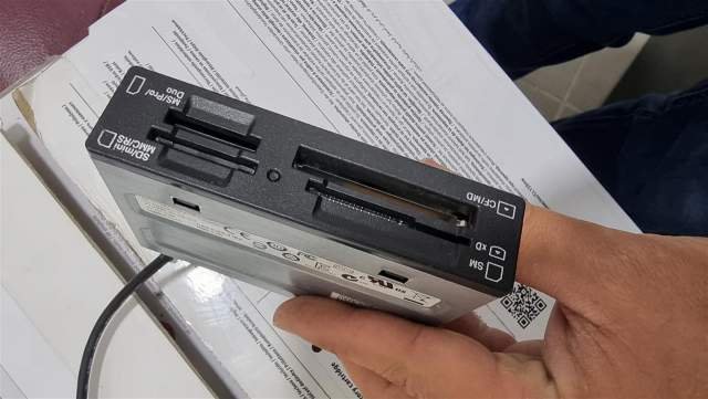 Tirane, shes Adapter Card reader 5 Euro