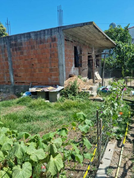 Kamez, shes toke 700 m² me ndertim karabina, 50.000 Euro (Rr. SKENDERBEU)