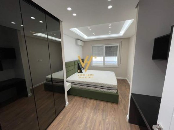 Tirane, jepet me qera apartament 2+1 Kati 6, 90 m² 900 Euro (KOMUNA E PARISIT)