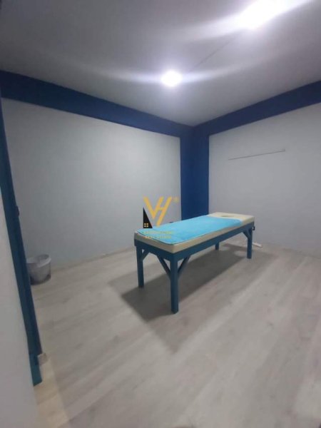 Tirane, shitet dyqan Kati 0, 115 m² 172.500 Euro (RRUGA E DURRESIT)