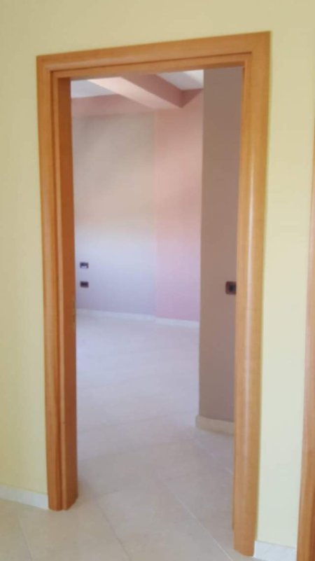 Vlore, shitet apartament Kati 7, 106 m² 63.000 Euro (Rruga Zenel Murra Lagjia 10 Korriku)