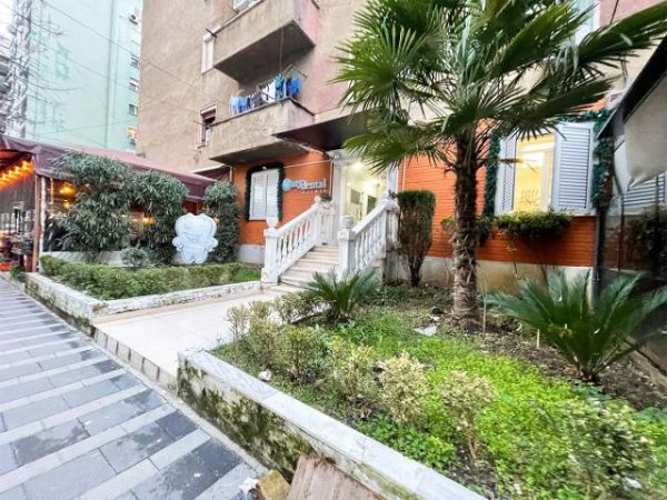 Tirane, shes dyqan Kati 0, 131 m² 540.000 Euro (RRUGA “PERLAT REXHEPI”, MBRAPA PRESIDENCES)
