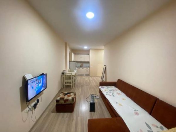 Tirane, shitet apartament 1+1+BLK Kati 7, 60 m² 86.000 Euro (Komuna e Parisit)