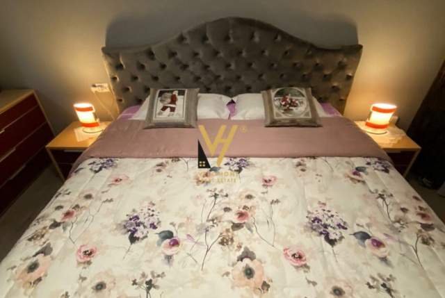 Tirane, jepet me qera apartament 2+1 Kati 8, 130 m² 1.000 Euro (rruga e barrikadave)