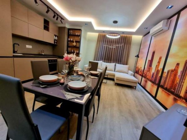 Tirane, - Restaurime, interior design