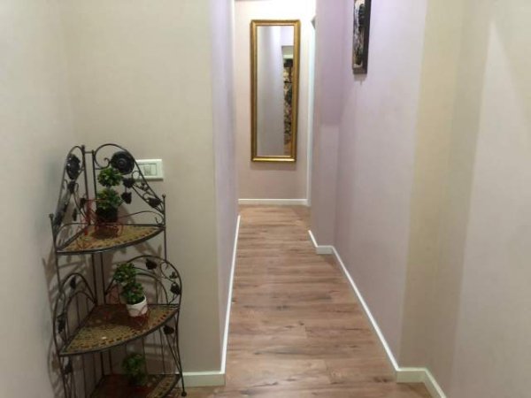 Tirane, shes ambjent biznesi Kati 3, 123 m² 230.000 Euro (9-Kateshet)