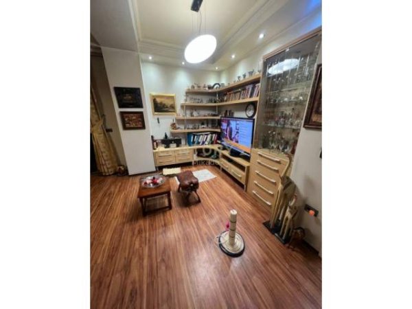 Tirane, shitet apartament 3+1 Kati 2, 140 m² 280.000 Euro (Bllok)