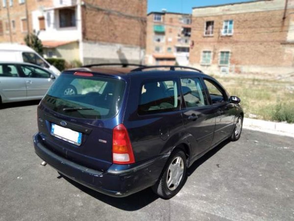 Elbasan, shitet  Ford Focus