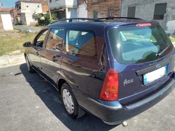 Elbasan, shitet  Ford Focus