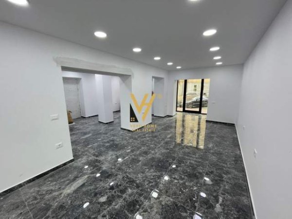 Tirane, shitet dyqan Kati 0, 70 m² 215.000 Euro (rruga e kosovareve)