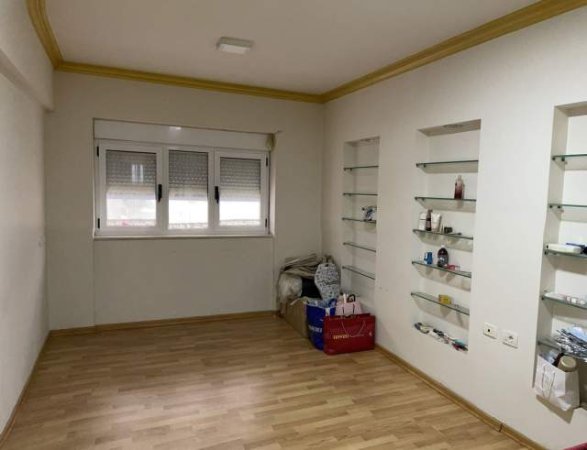 Tirane, shitet ambjent biznesi Kati 2, 122 m² 350.000 Euro (sulejman delvina)