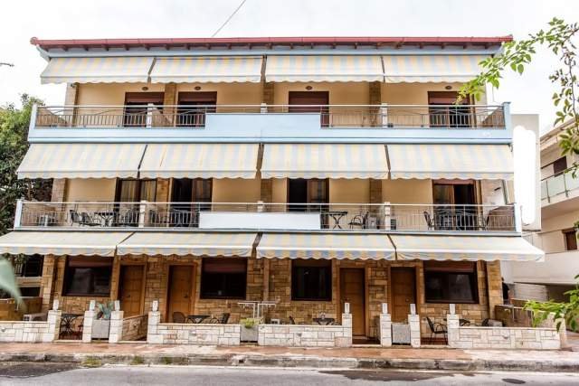 Greqi, Halkidiki Shitet hotel me 24 dhoma 1.140 m²