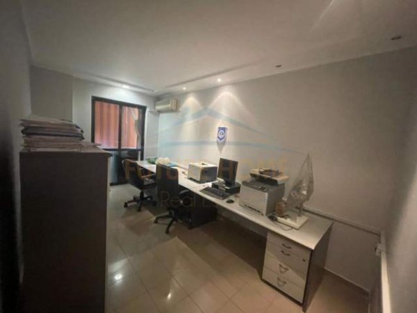 Tirane, shitet zyre Kati 2, 106 m² 296.800 Euro (Vasil Shanto)