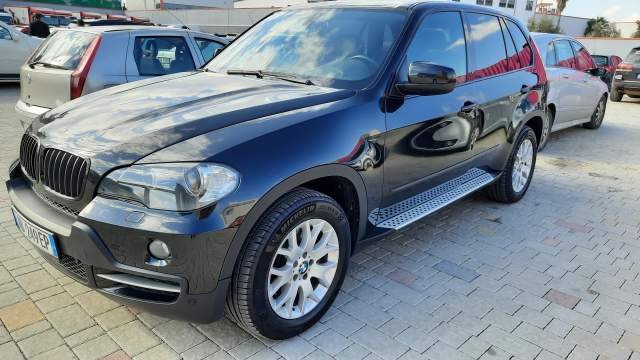 Tirane, shitet BMW X5 Viti 2008, 9000 Euro