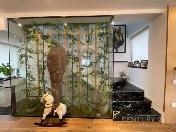 Tirane, shitet Vile Kati 4, 908 m² 820.000 Euro (Qendra tregetare TEG)