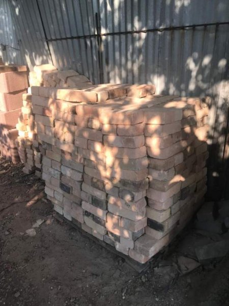 Tirane, shes Oxhak,furra,tulla shamt dekoruse,aksesor 100 Leke