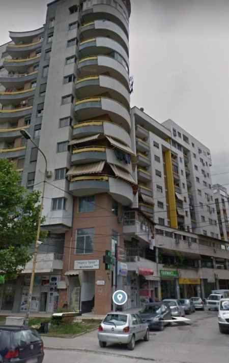 Tirane, shes ambjent biznesi Kati 0, 125 m² 250.000 Euro (Pallati me Shigjeta)