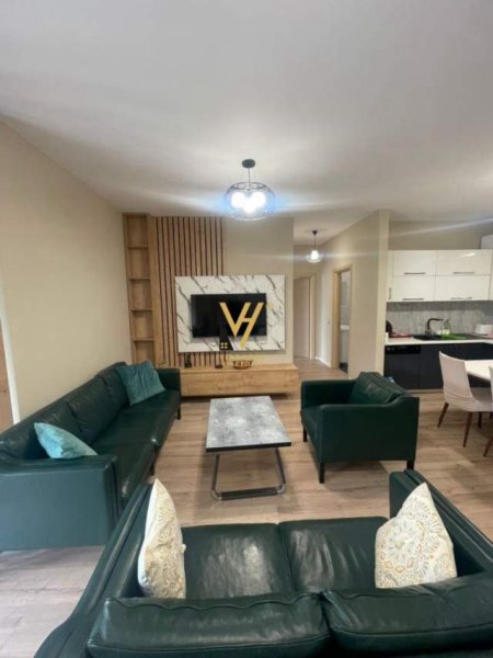 Tirane, jepet me qera apartament 3+1 Kati 6, 125 m² 1.200 Euro (kopshti botanik)