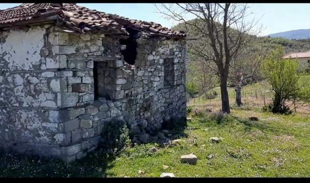 Tirane, shes toke 1600 m² 69.000 Euro (Baldushk)