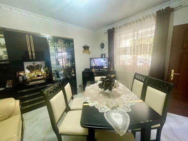 Tirane, shes Vile 3 Katshe Kati 0, 276 m² 900.000 Euro (Vilat Gjermane)