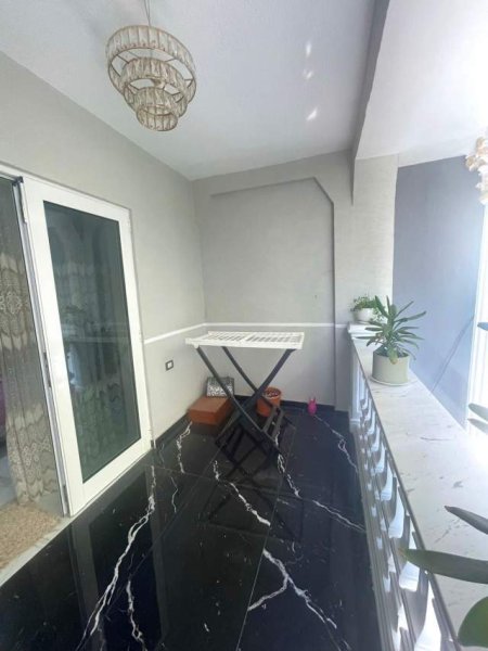 Tirane, shes Vile 3 Katshe Kati 0, 276 m² 900.000 Euro (Vilat Gjermane)