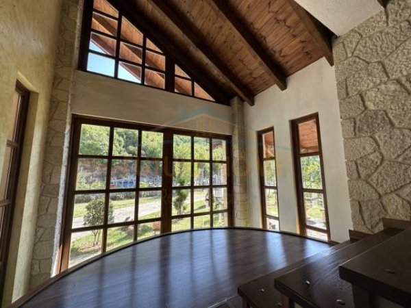 Tirane, shitet hotel Kati 4, 2.000 m² 3.000.000 Euro