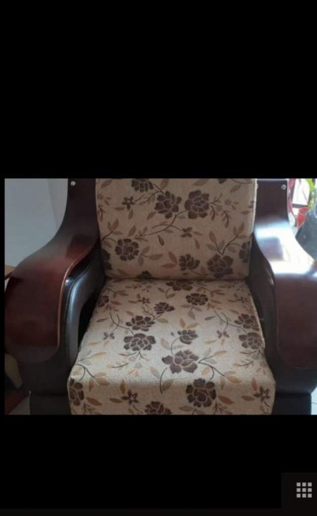 Tirane, shes Kolltuk 6000 Leke