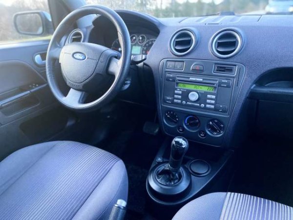 Tirane, shes makine Ford Fusion Automat Viti 2007,