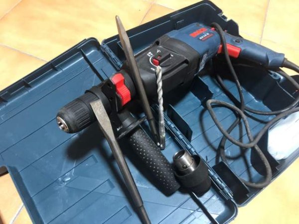 Tirane, shes Trapan matrapik BOSCH Professional GCH-2 8.900 Leke