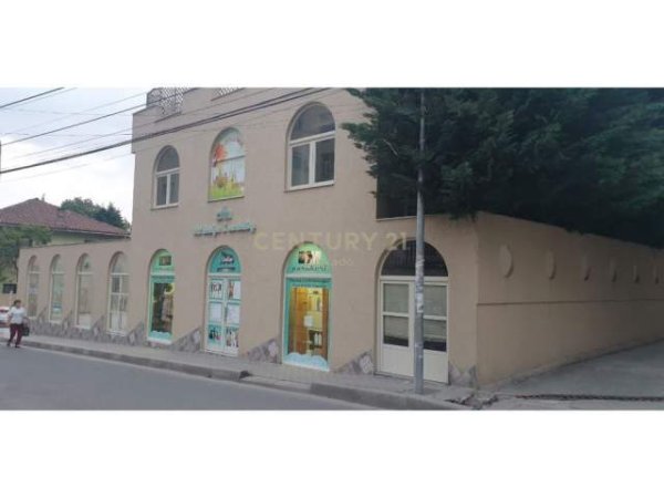 Tirane, shitet ambjent biznesi Kati 0, 330 m² 550.000 Euro (Fresku)