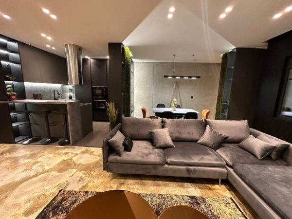 Tirane, shes apartament 2+1+BLK Kati 2, 125 m² 285.000 Euro (Komuna e Parisit)