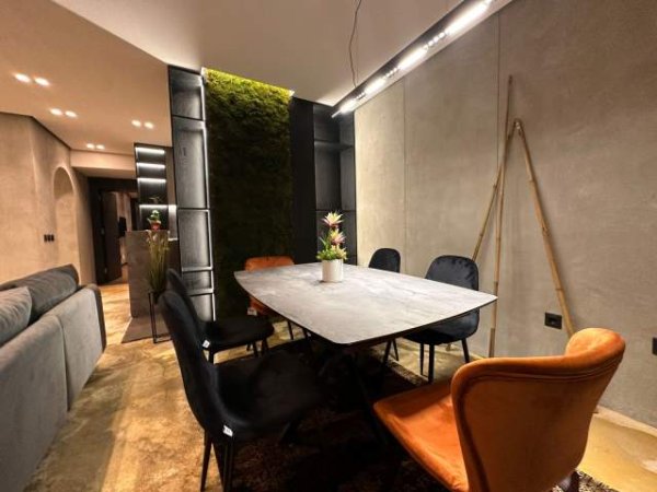 Tirane, shes apartament 2+1+BLK Kati 2, 125 m² 285.000 Euro (Komuna e Parisit)
