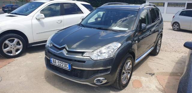 Tirane, jap me qera xhip Citroen C Crosser Viti 2007, 4.500 Leke
