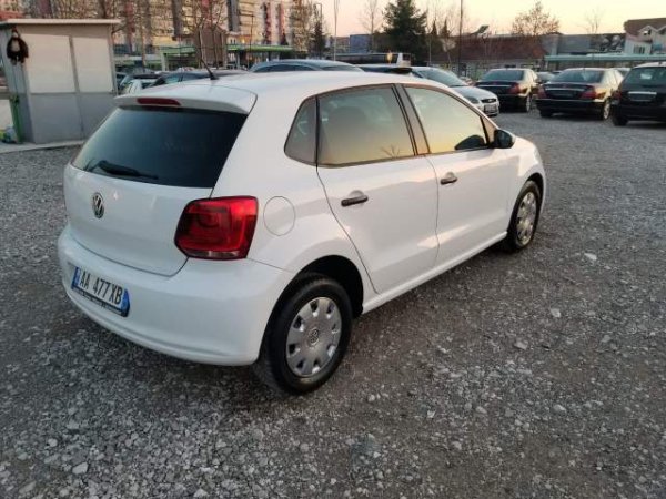 Tirane, jap me qera makine Volkswagen Polo Viti 2011, 3.000 Leke