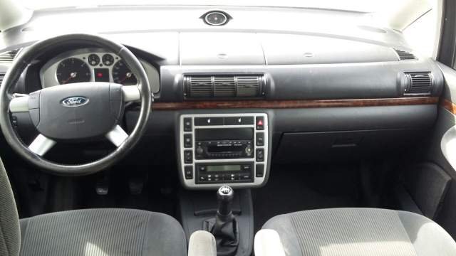 Tirane, jap me qera makine Ford Galaxy Viti 2005, 3.500 Leke