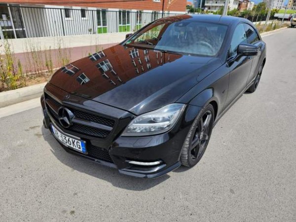Tirane, jap me qera makine Mercedes-Benz CLS Viti 2011, 20.000