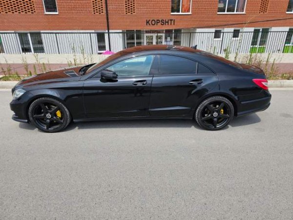 Tirane, jap me qera makine Mercedes-Benz CLS Viti 2011, 20.000