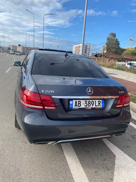 Tirane, jap me qera makine Mercedes-Benz E Class Viti 2013, 7.500 Leke
