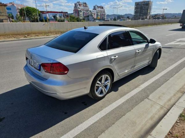 Tirane, ofert makine Volkswagen Passat Viti 2016, 7.000