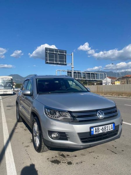 Tirane, jap me qera xhip Volkswagen Tiguan Viti 2015, 8.000 Leke