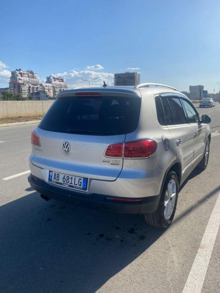 Tirane, jap me qera xhip Volkswagen Tiguan Viti 2015, 8.000 Leke
