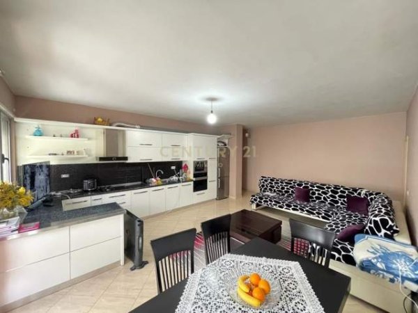 Tirane, shitet apartament 2+1+A+BLK Kati 4, 165 m² 120.000 Euro (Fresku)