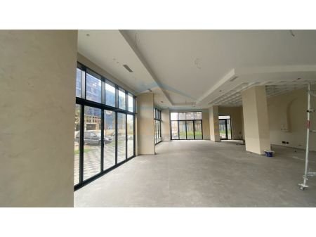 Tirane, shitet ambjent biznesi Kati 0, 213 m² 847600 Euro (UNAZA E RE)