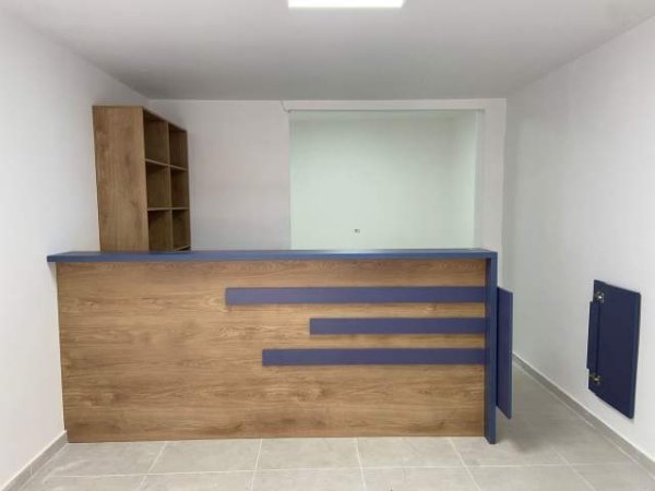 Tirane, shes Shiten mobilje per zyre, 1500 euro i dis 1.500 Euro