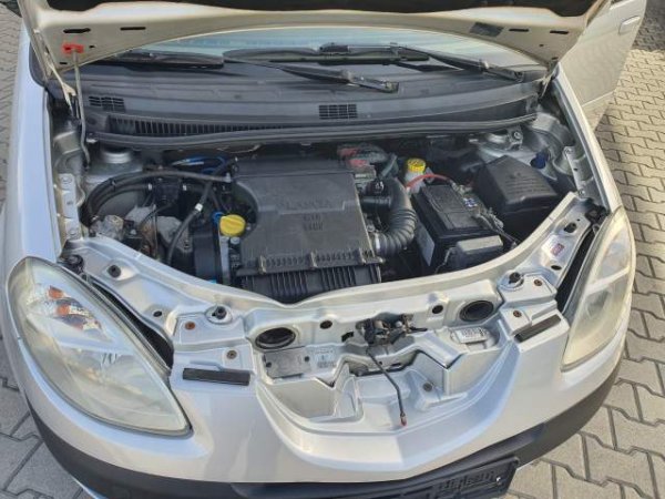 Fier, shes makine Lancia Musa 1,4 LPG Viti 2006