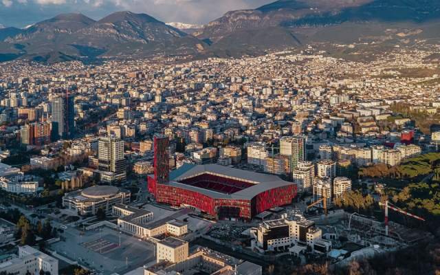Tirane, shitet ambjent biznesi Kati 0, 182 m² 218.400 Euro (Rruga e Elbasanit) TT 341