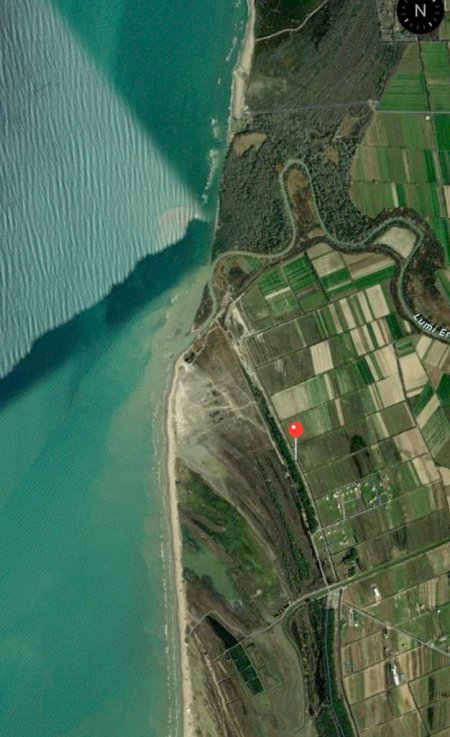 Durres, shes toke 22.000 m² 60.000 Euro (Sektori Rinia)