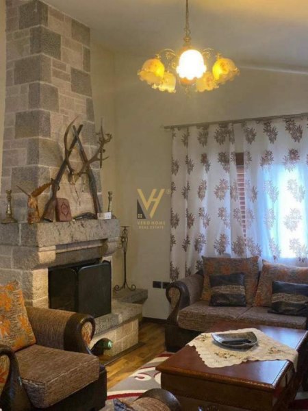 Tirane, jap me qera Vile Dublex Kati 0, 550 m² 2.200 Euro (KAMEZ)